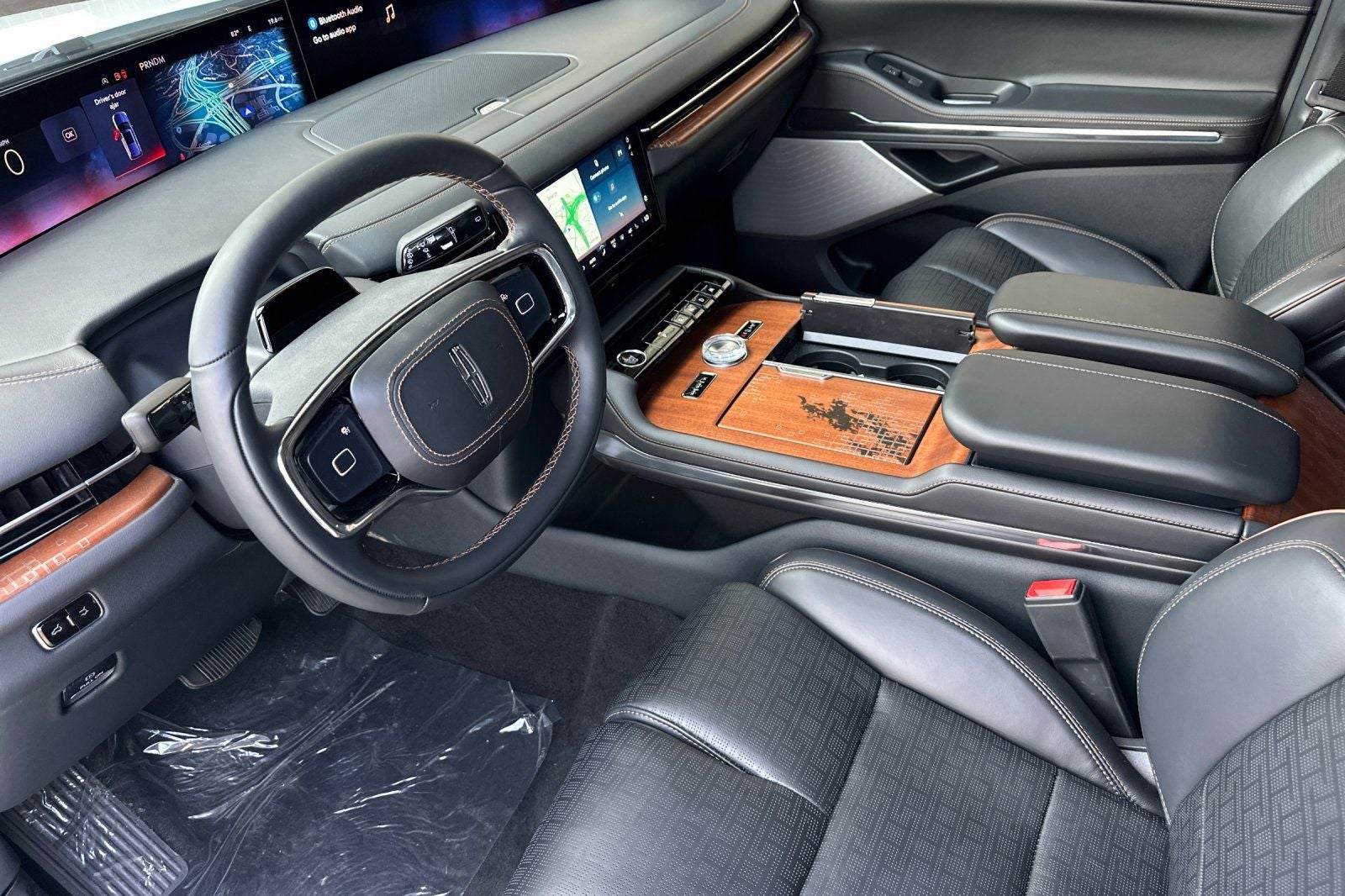 2027 Lincoln Navigator L Black Label