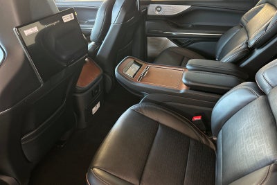 2026 Lincoln Navigator L Black Label