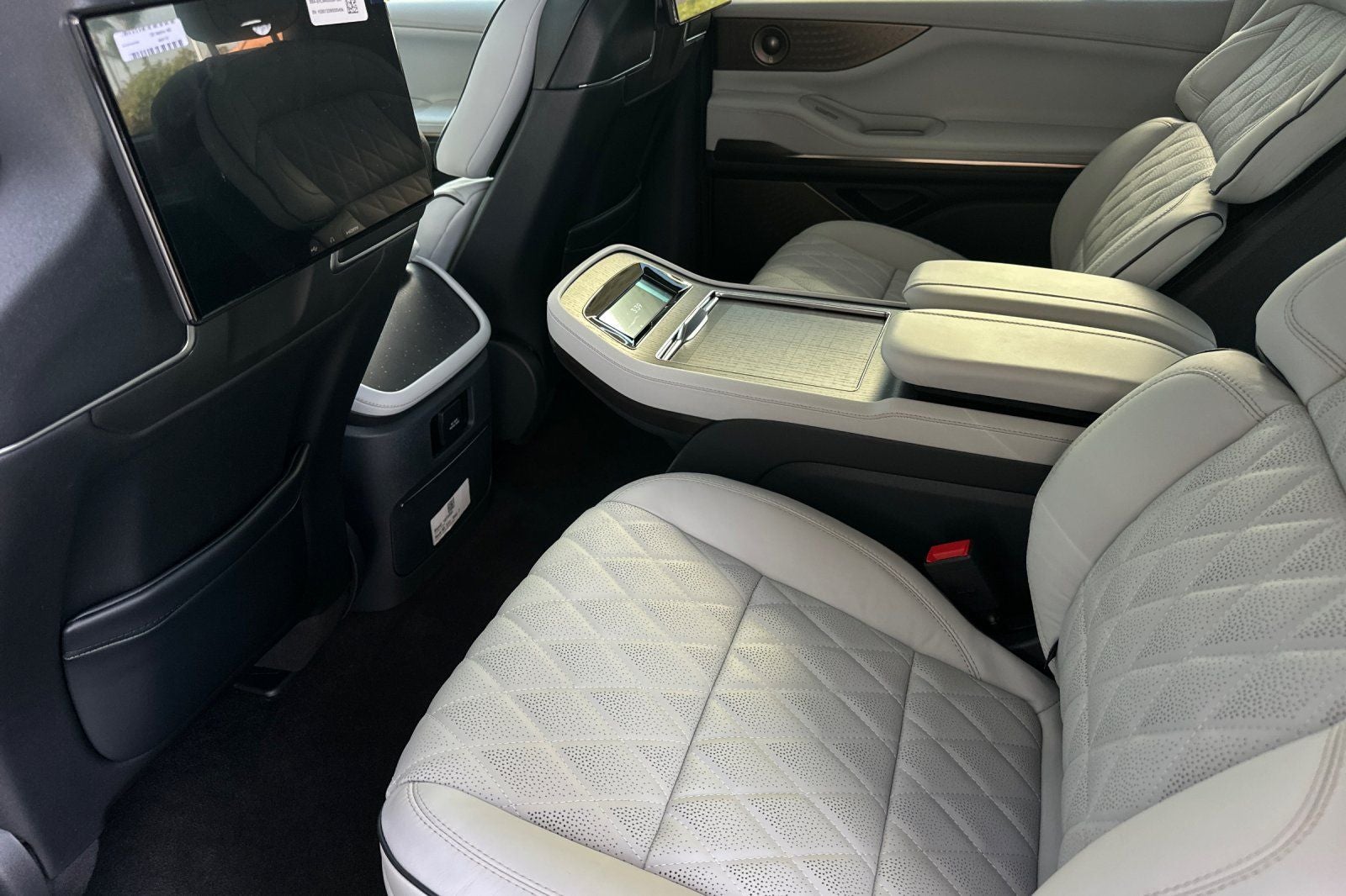 2026 Lincoln Navigator L Black Label