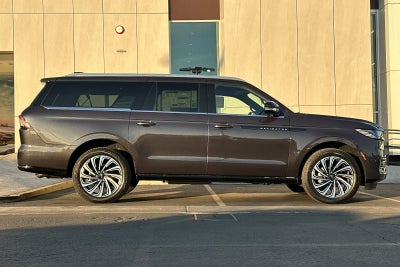 2025 Lincoln Navigator L Black Label