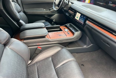 2026 Lincoln Navigator L Black Label