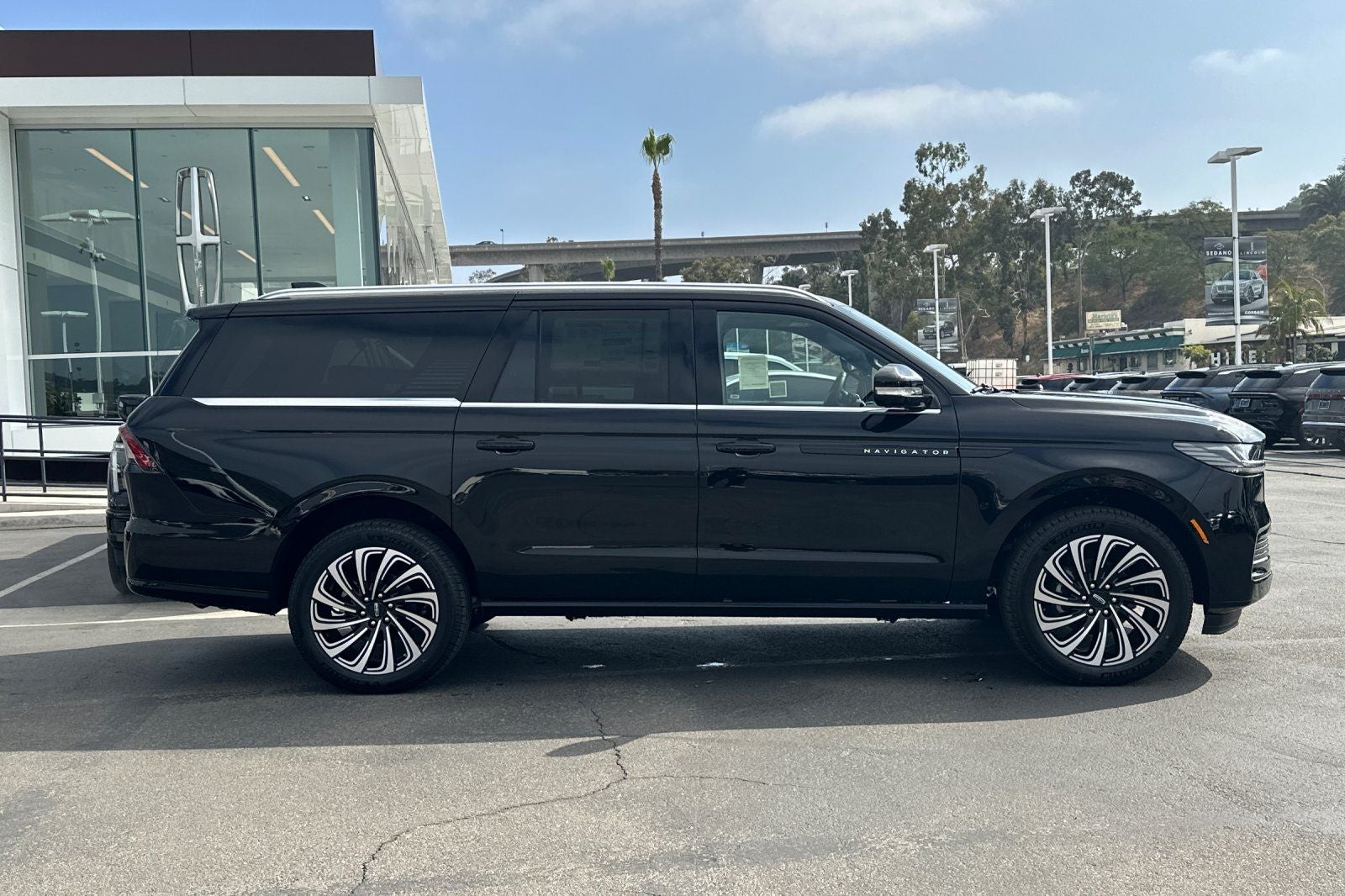 2026 Lincoln Navigator L Black Label