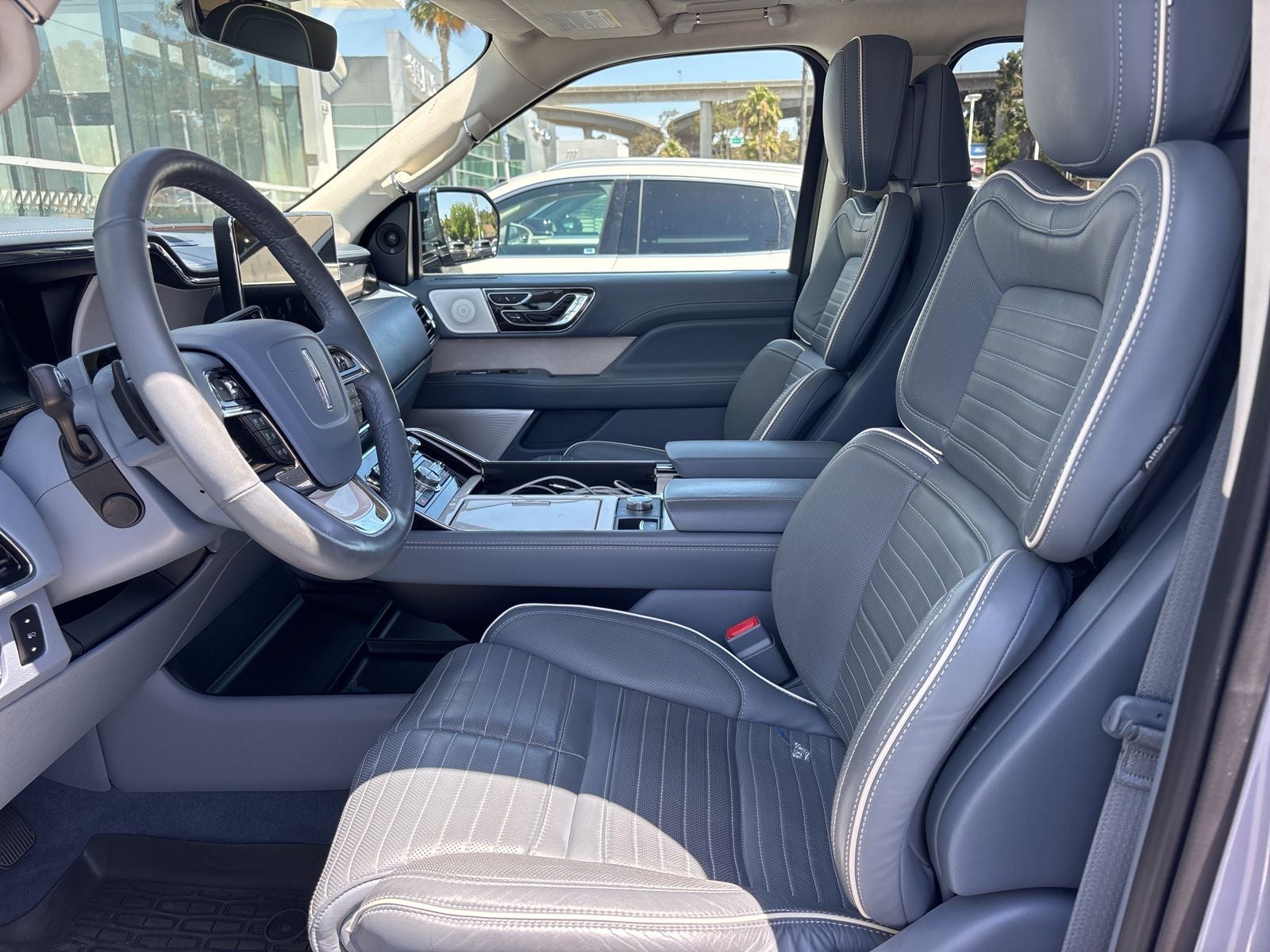 2022 Lincoln Navigator L Black Label