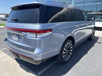 2022 Lincoln Navigator L Black Label