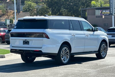 2027 Lincoln Navigator L Premiere
