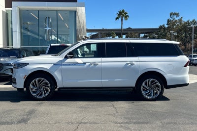 2027 Lincoln Navigator L Premiere
