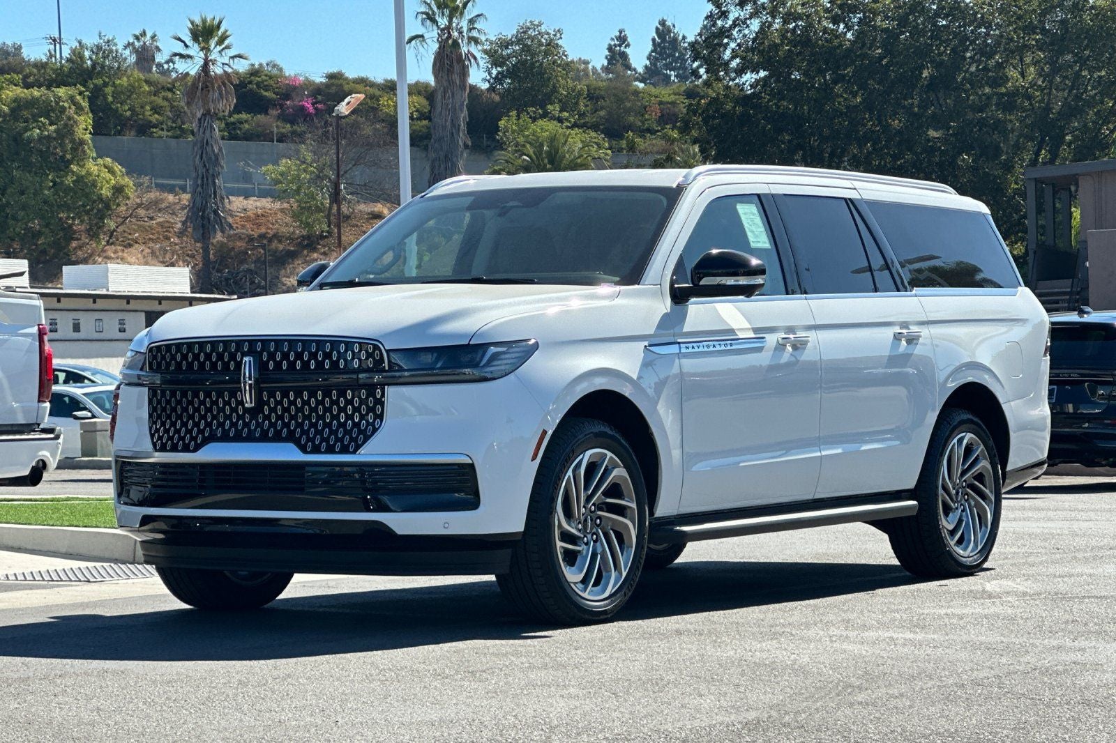 2027 Lincoln Navigator L Premiere