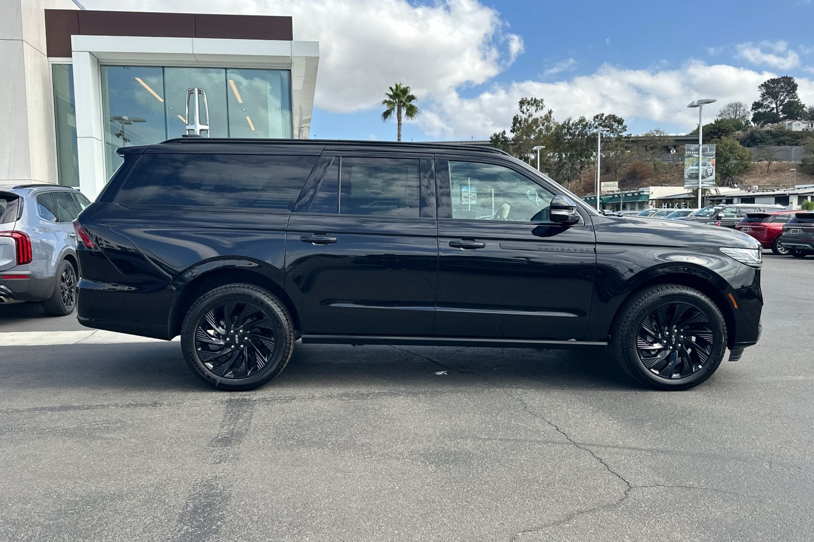 2027 Lincoln Navigator L Reserve