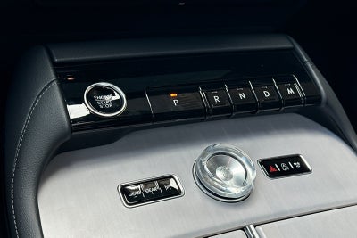 2027 Lincoln Navigator L Reserve