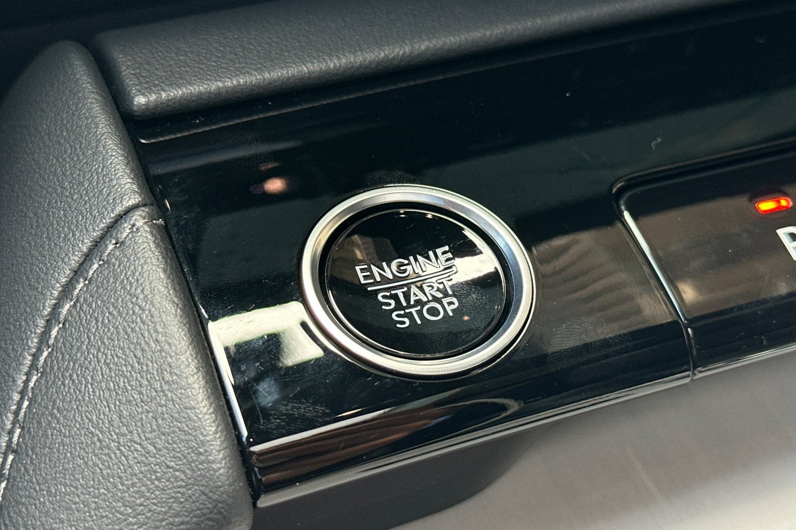 2027 Lincoln Navigator L Reserve