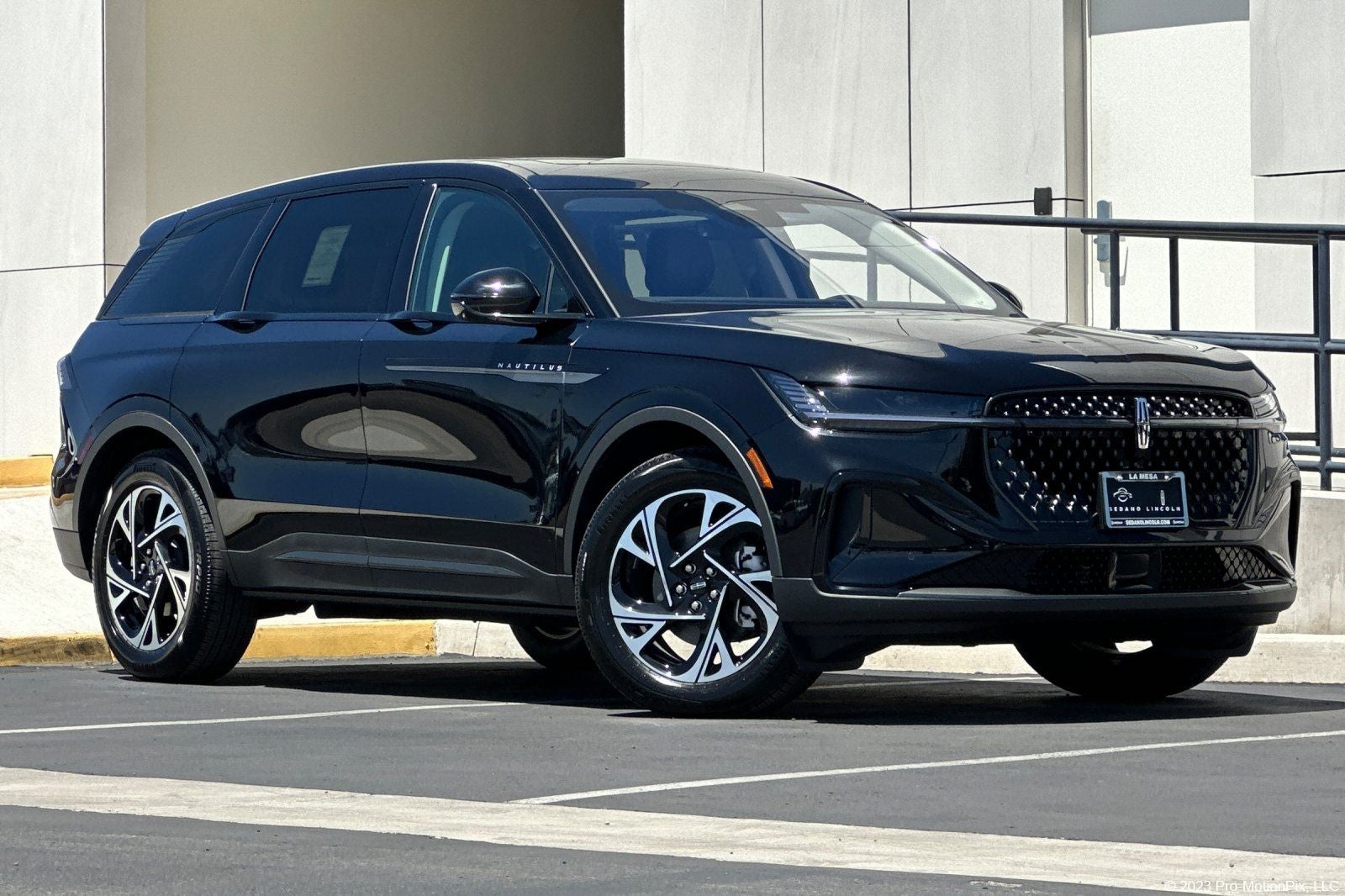 2026 Lincoln Nautilus Premiere AWD's photo