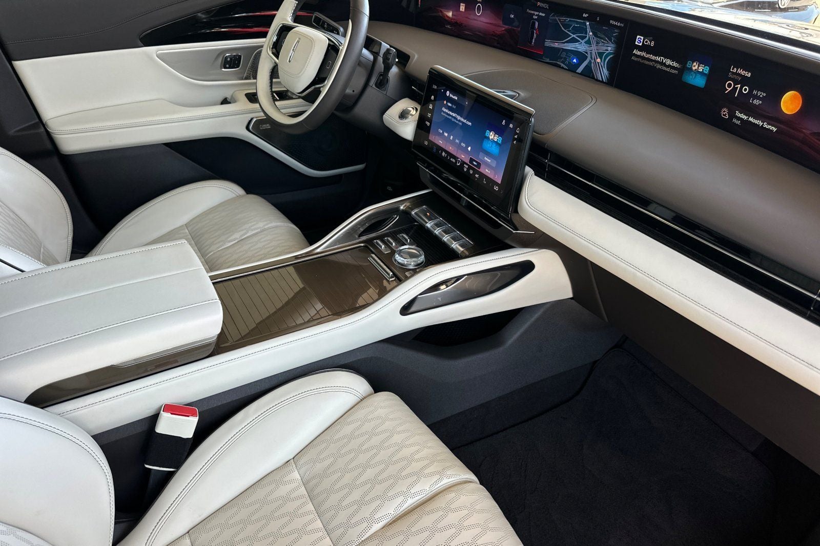 2024 Lincoln Nautilus Black Label