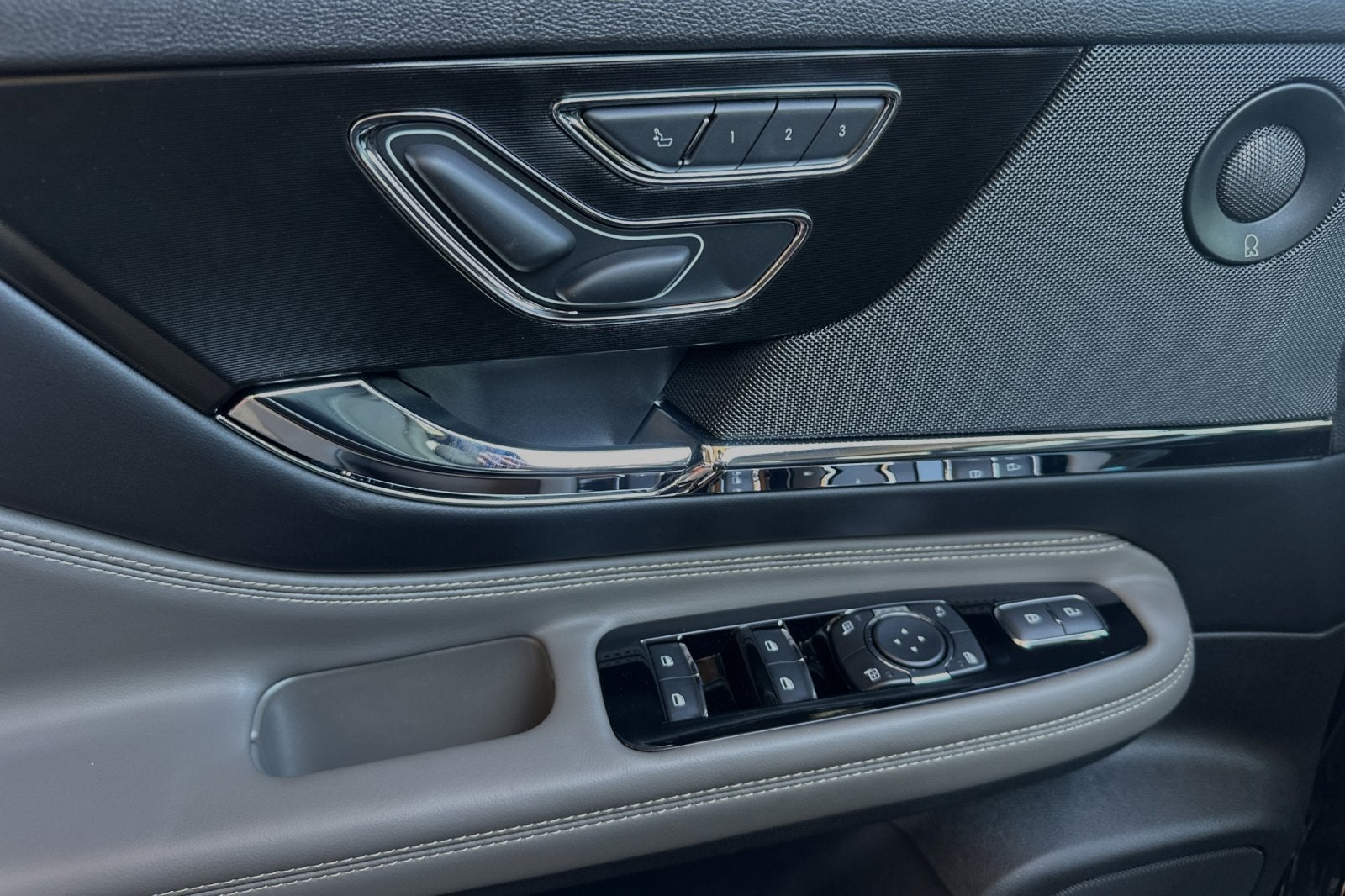 2024 Lincoln Corsair Plug-In Hybrid Grand Touring