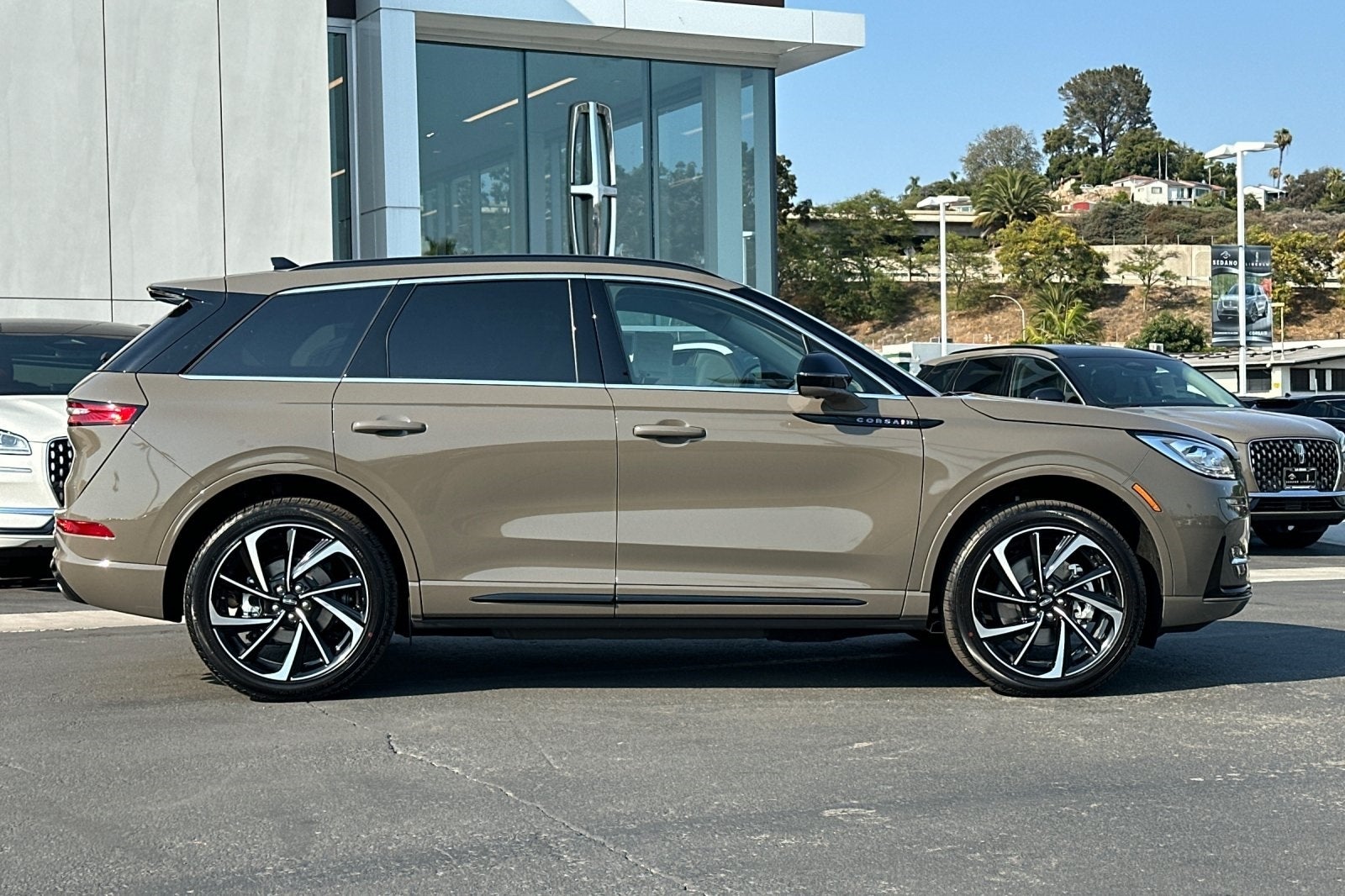 2025 Lincoln Corsair Plug-In Hybrid Grand Touring
