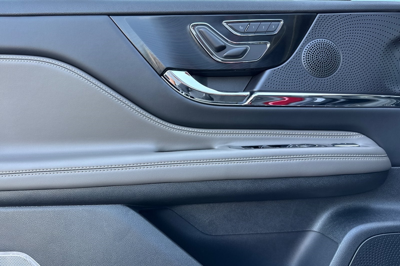 2025 Lincoln Corsair Plug-In Hybrid Grand Touring