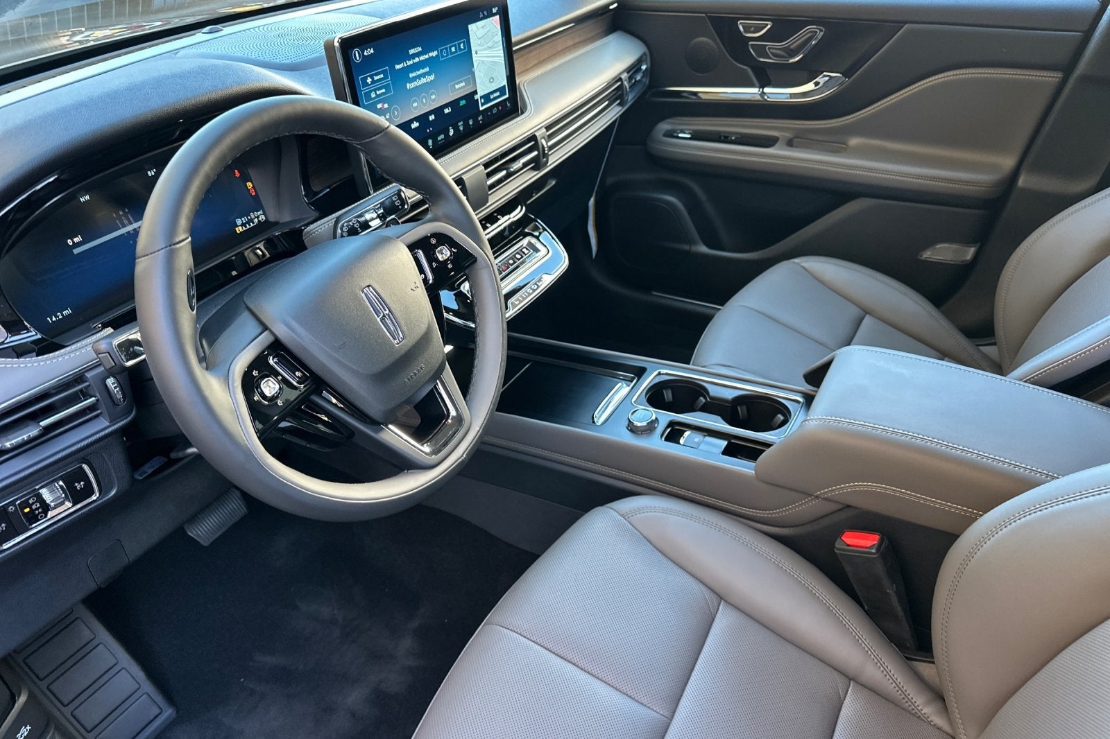 2025 Lincoln Corsair Plug-In Hybrid Grand Touring