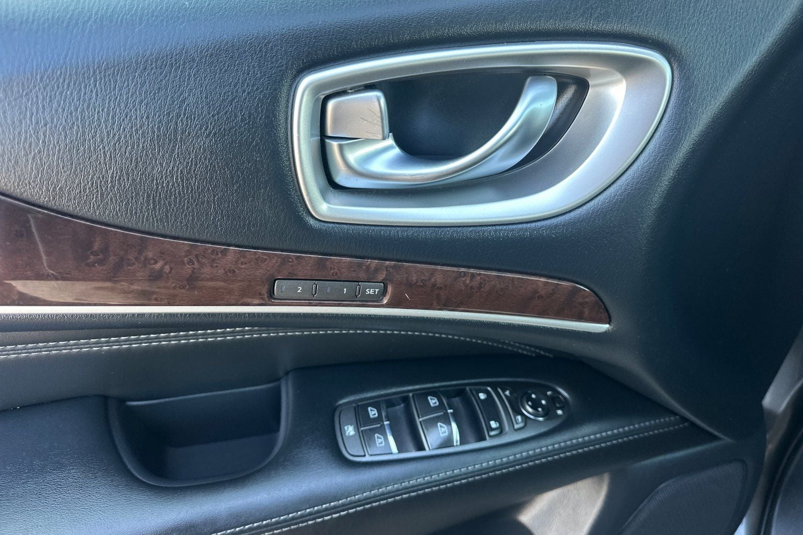 2016 INFINITI QX60 Hybrid Base