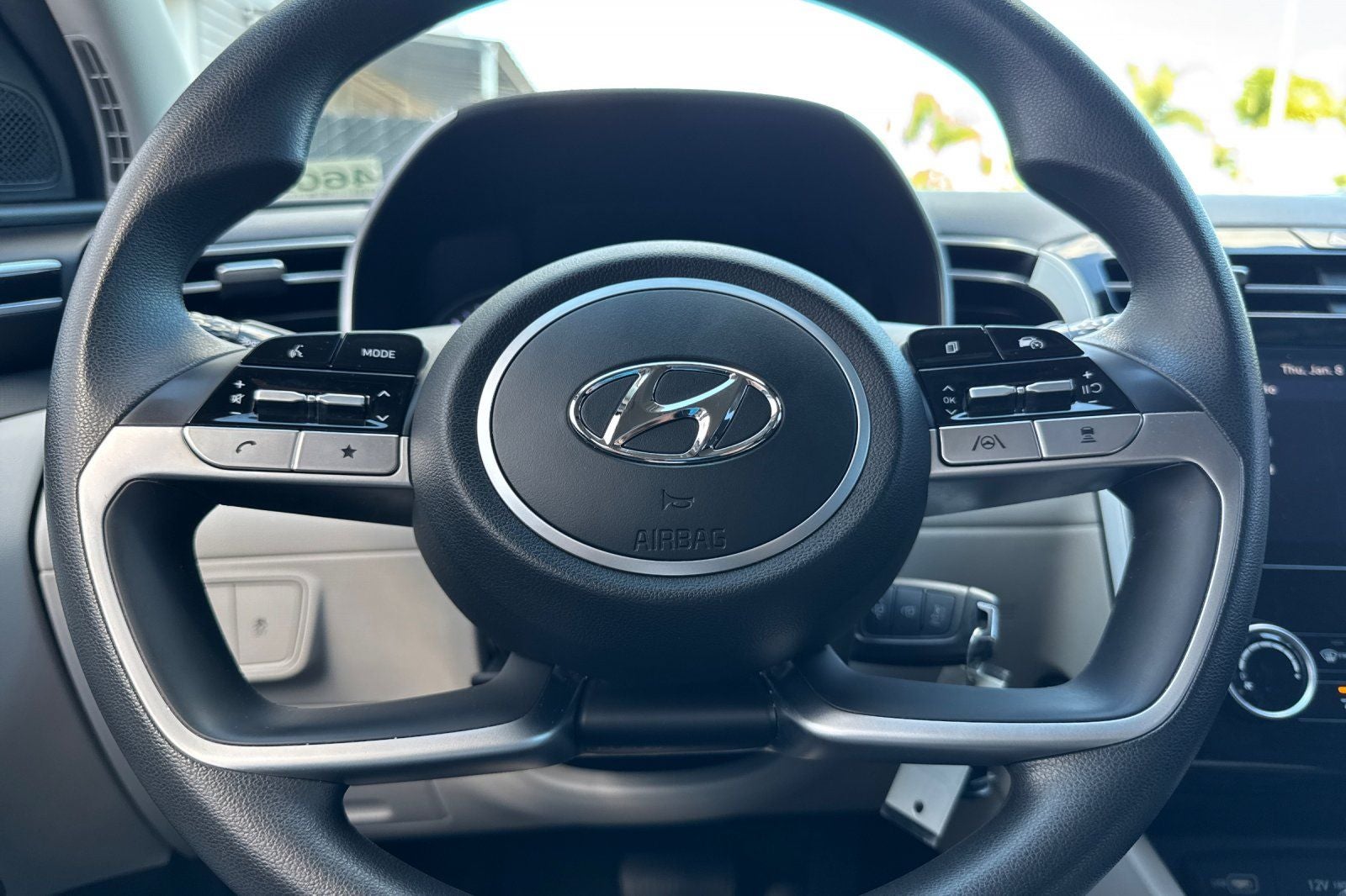 2023 Hyundai Tucson SE