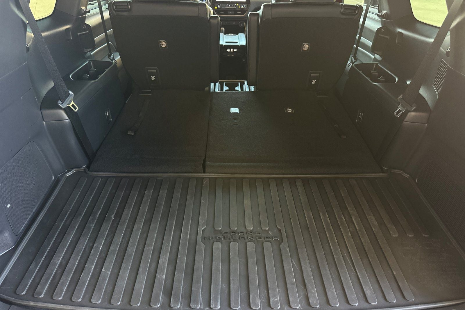 2025 Toyota Grand Highlander Hybrid MAX Platinum