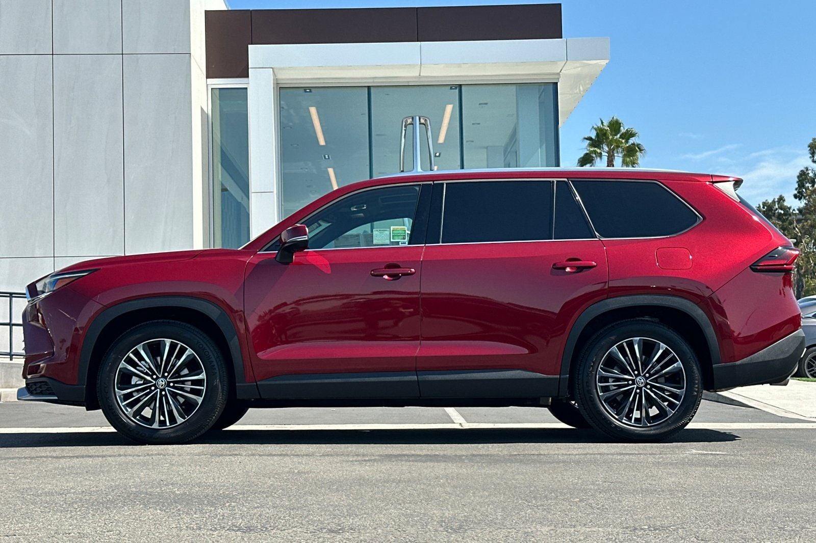2025 Toyota Grand Highlander Hybrid MAX Platinum