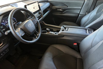 2025 Toyota Grand Highlander Hybrid MAX Platinum
