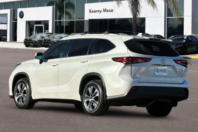 2022 Toyota Highlander XLE