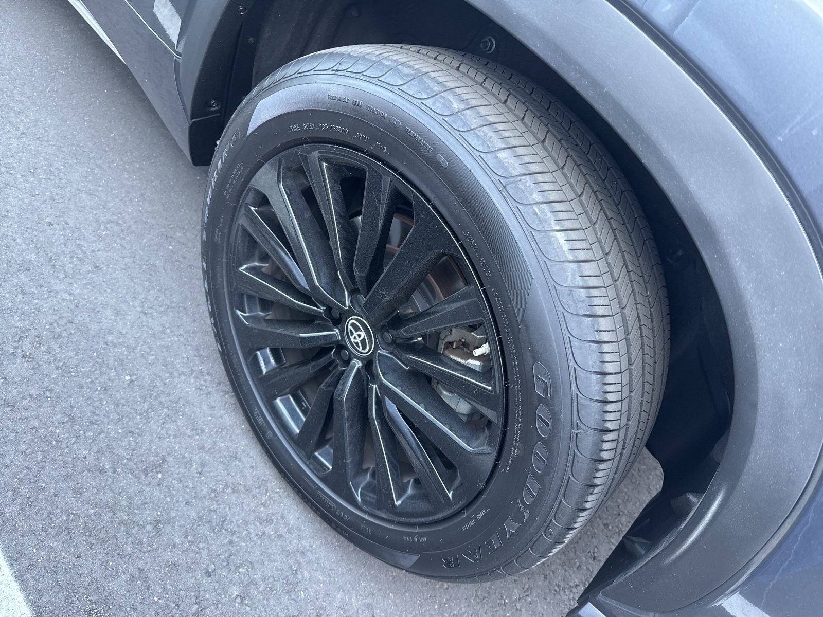 2025 Toyota Highlander Platinum