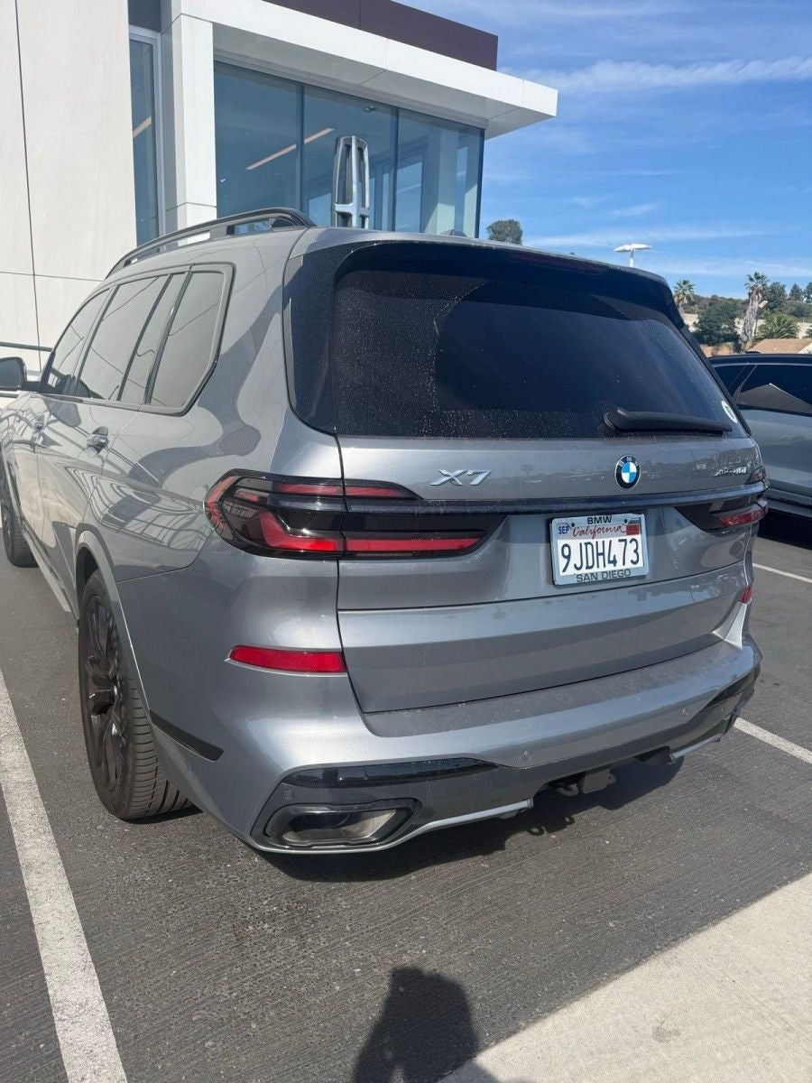 2024 BMW X7 xDrive40i