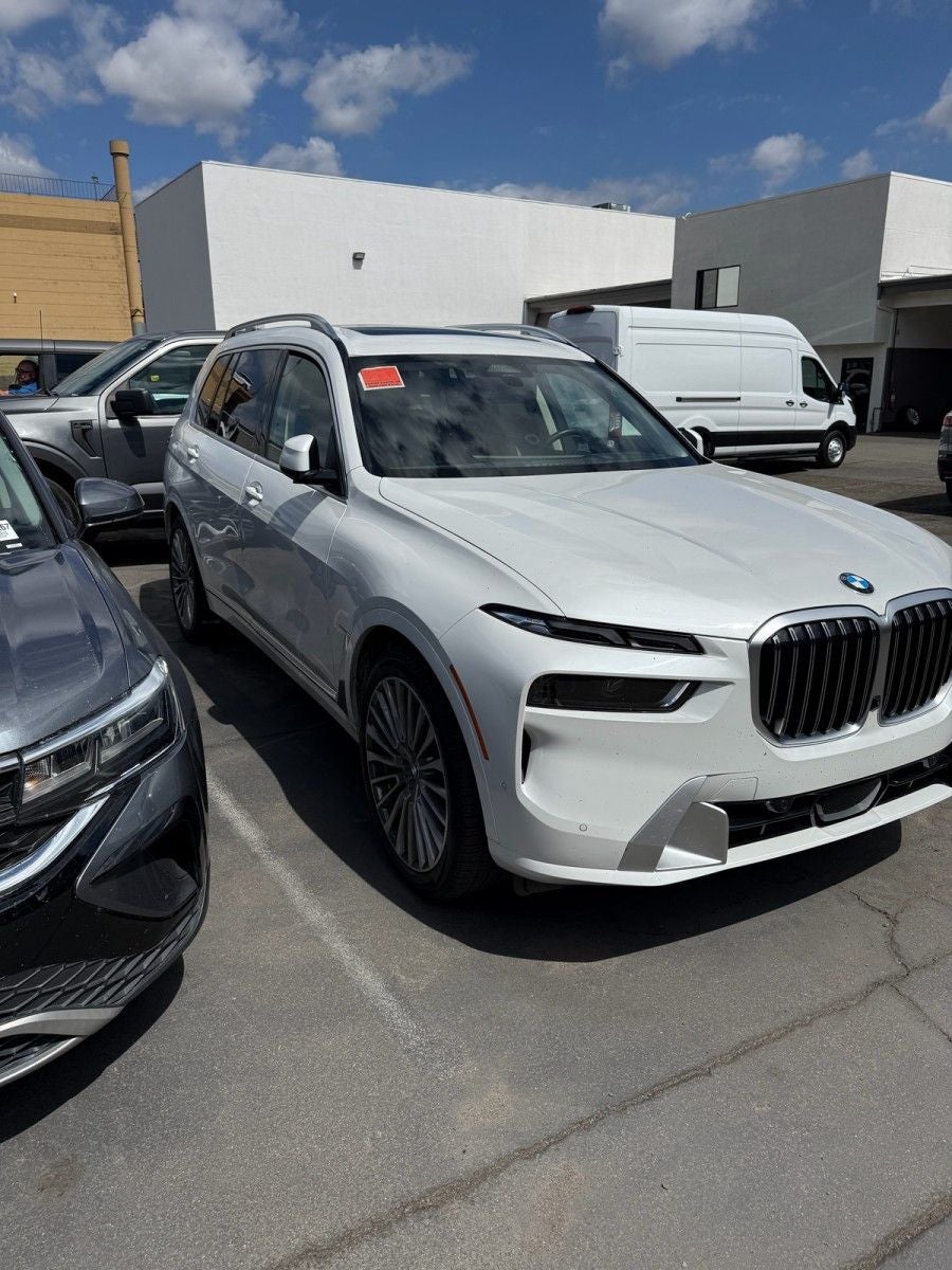 2024 BMW X7 xDrive40i