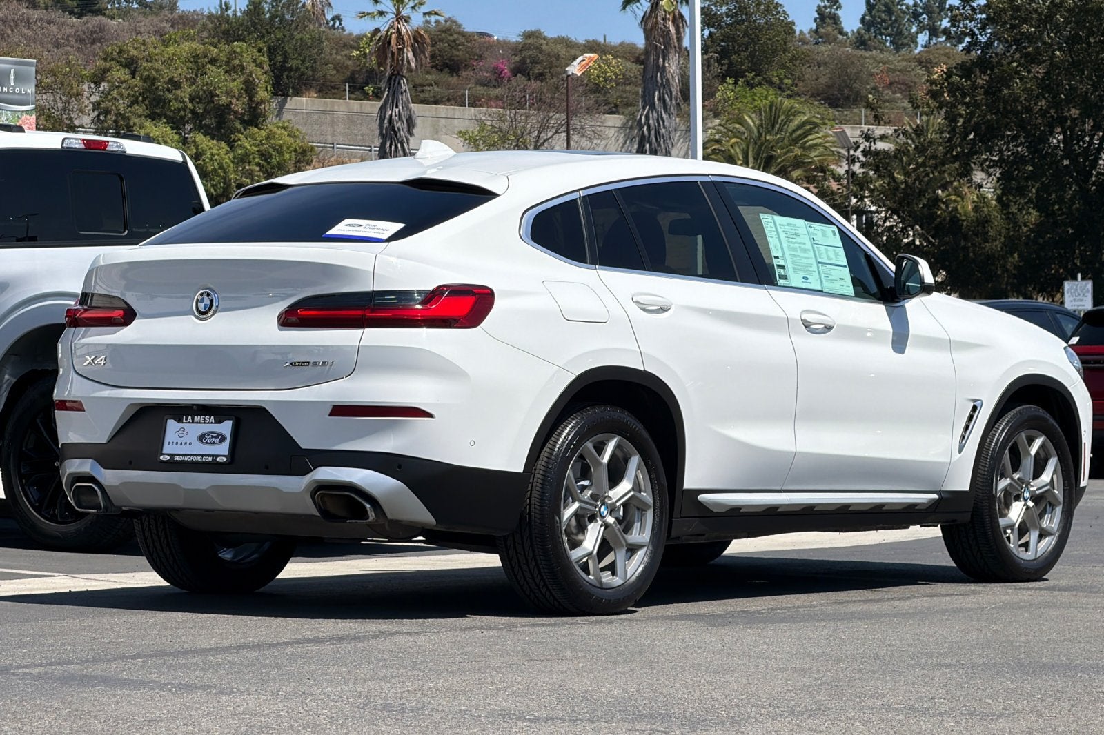 2024 BMW X4 xDrive30i