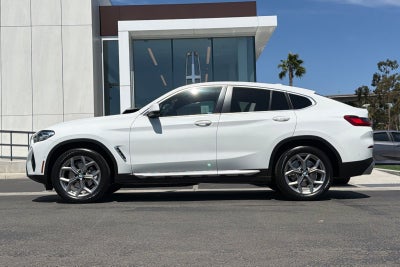 2024 BMW X4 xDrive30i