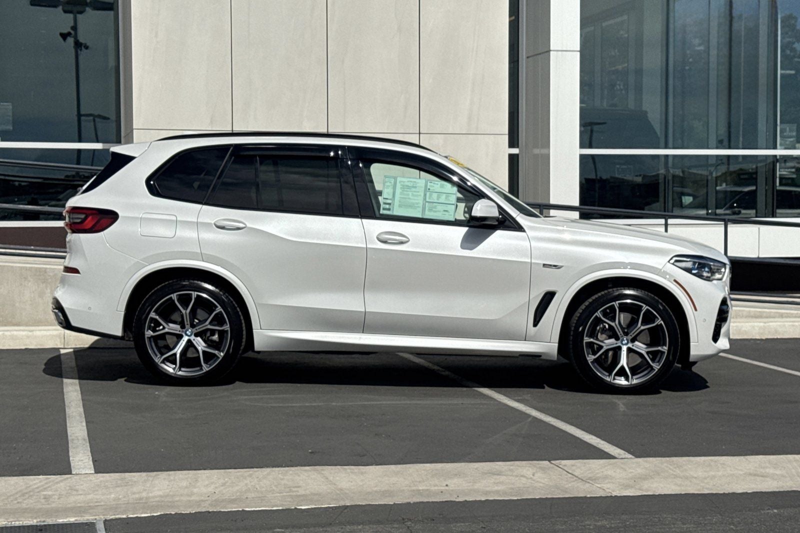 2023 BMW X5 xDrive45e