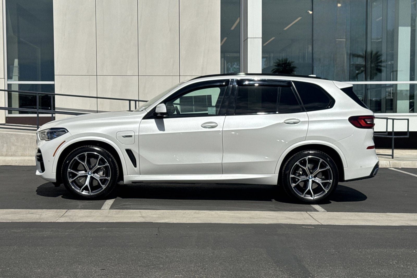 2023 BMW X5 xDrive45e