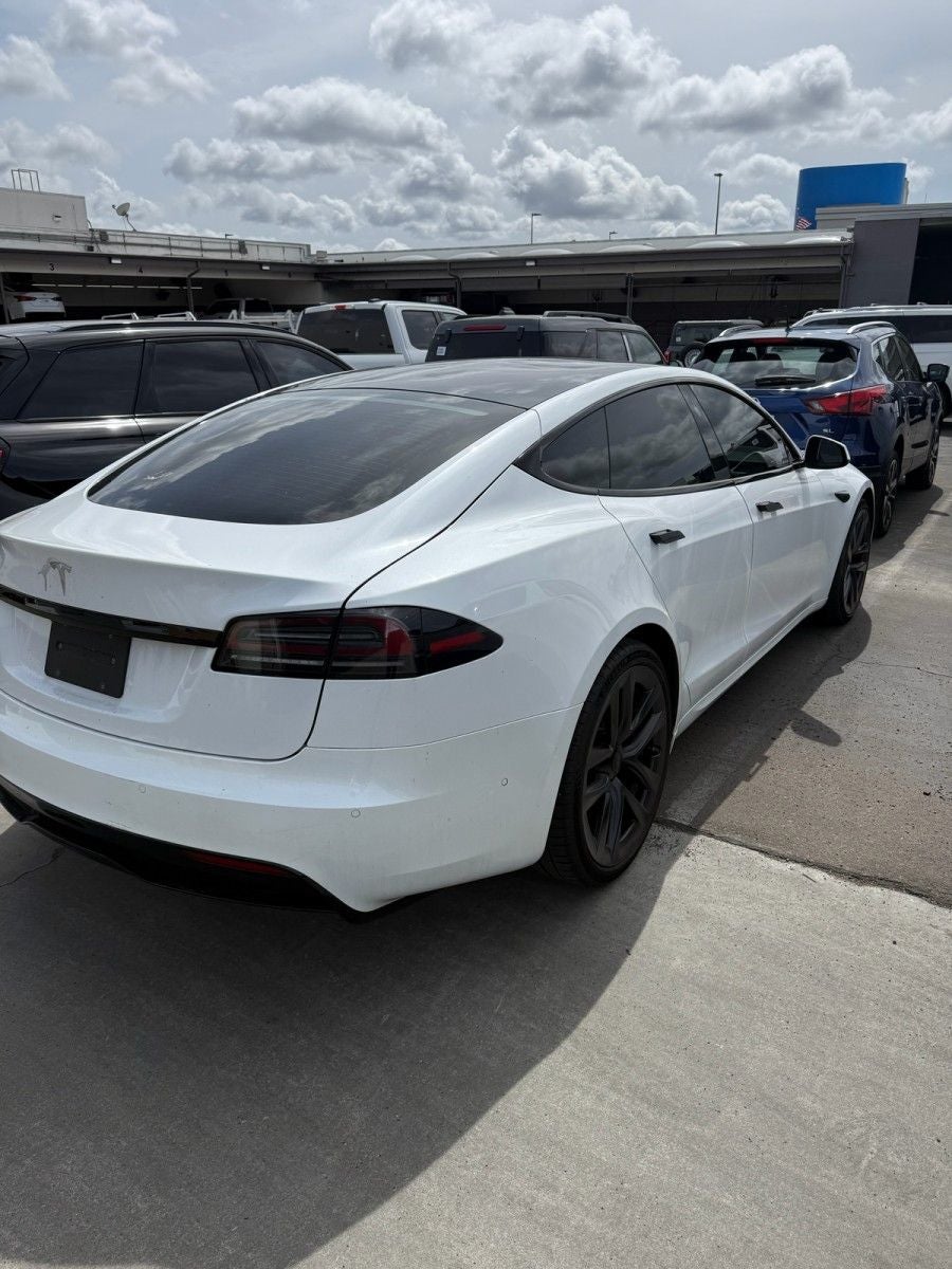 2022 Tesla Model S Base