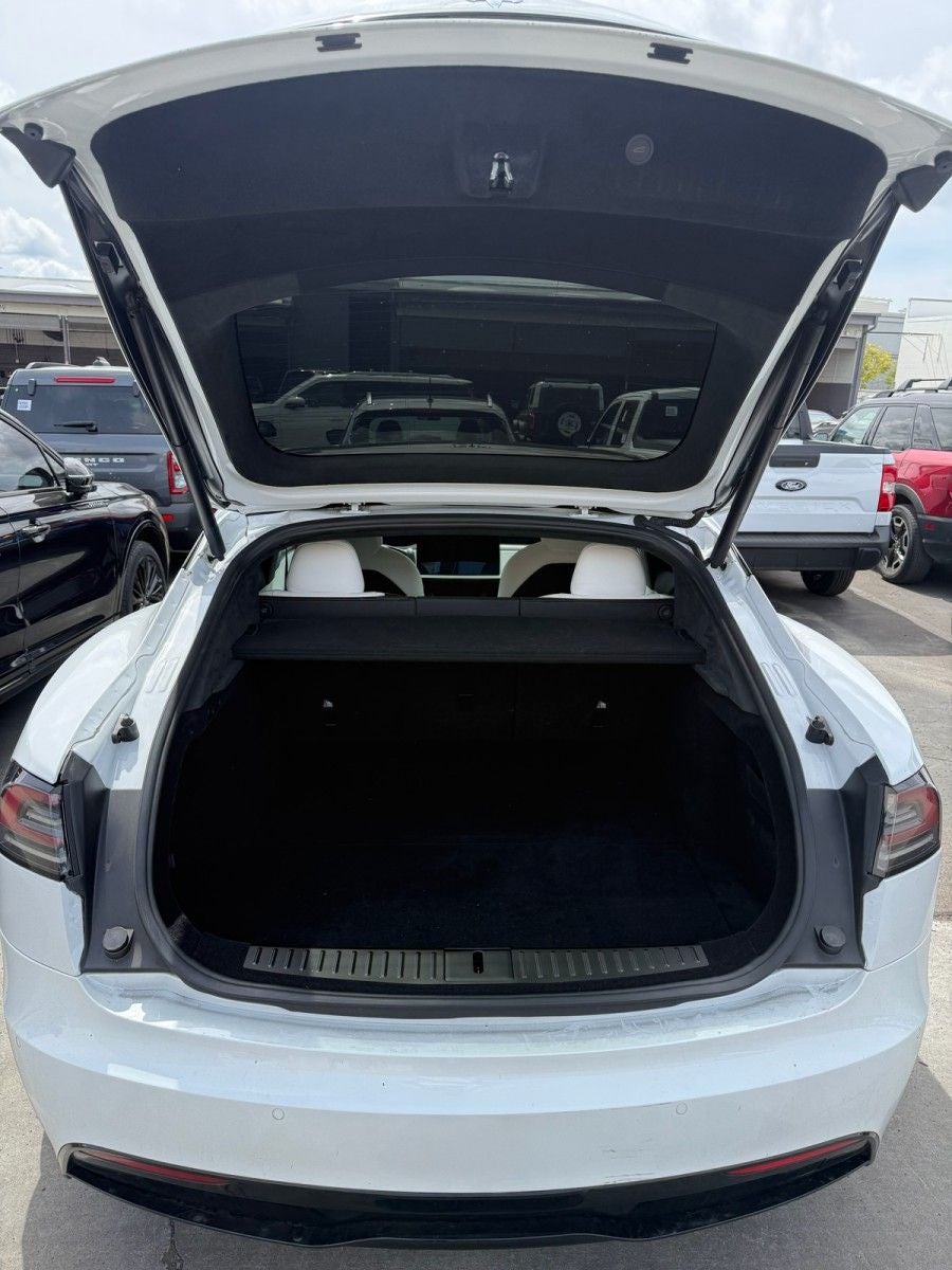 2022 Tesla Model S Base