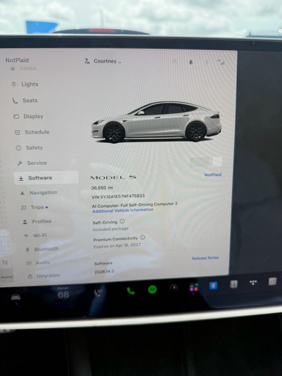 2022 Tesla Model S Base