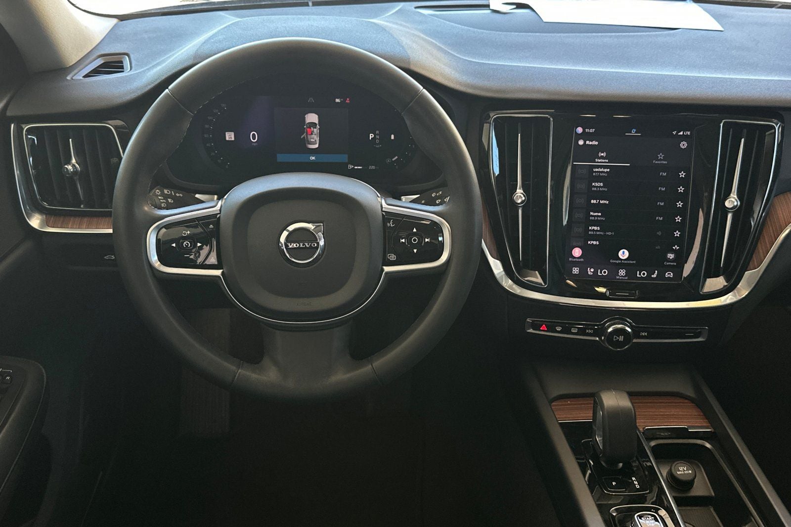 2024 Volvo S60 B5 Plus Dark Theme