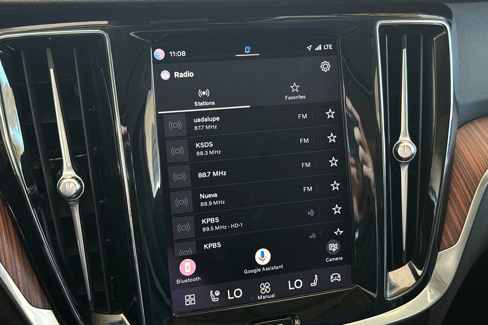 2024 Volvo S60 B5 Plus Dark Theme