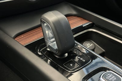 2024 Volvo S60 B5 Plus Dark Theme