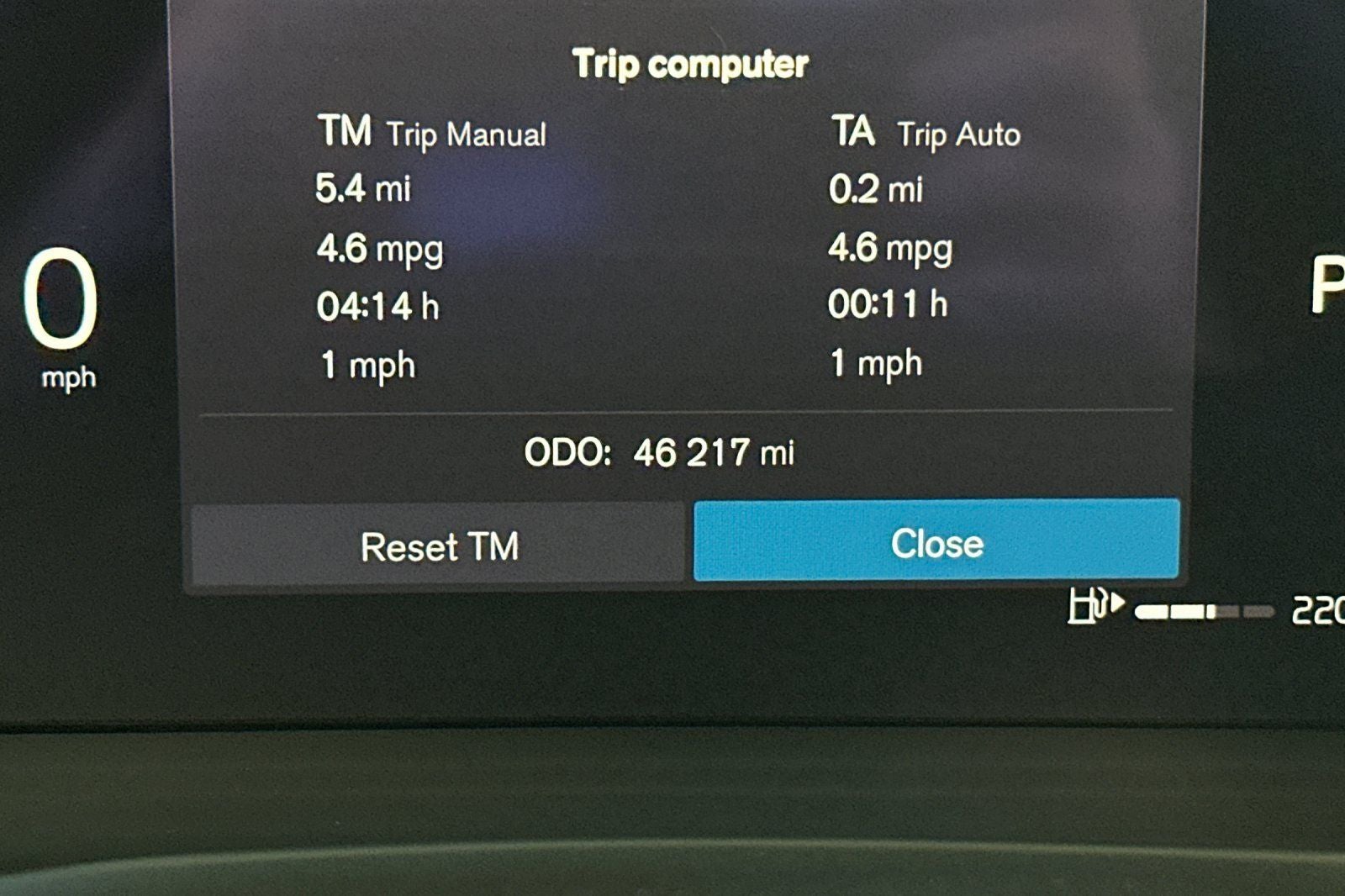 2024 Volvo S60 B5 Plus Dark Theme