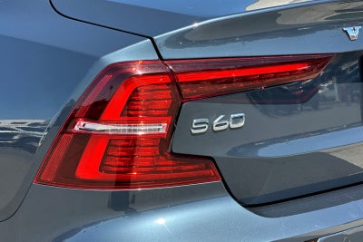 2024 Volvo S60 B5 Plus Dark Theme
