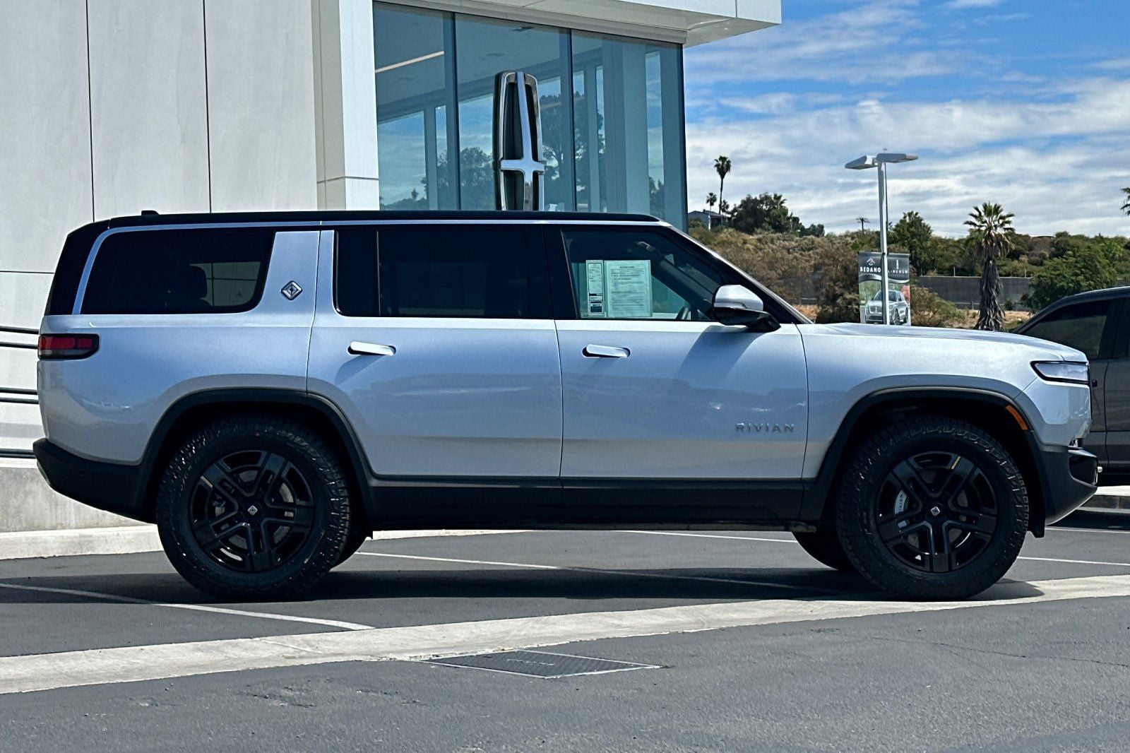 Used 2024 Rivian R1S Adventure with VIN 7PDSGBBA6RN039433 for sale in La Mesa, CA