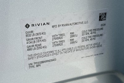 2024 Rivian R1S Adventure Dual Motor Large Pack