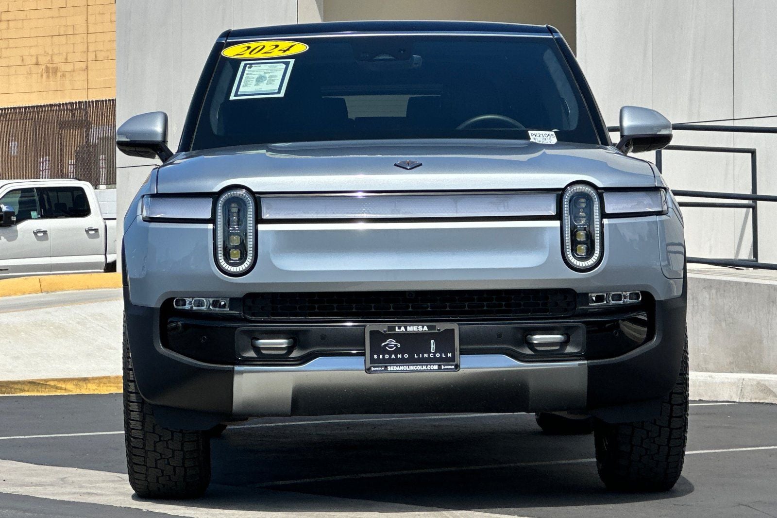 2024 Rivian R1S Adventure Dual Motor Large Pack