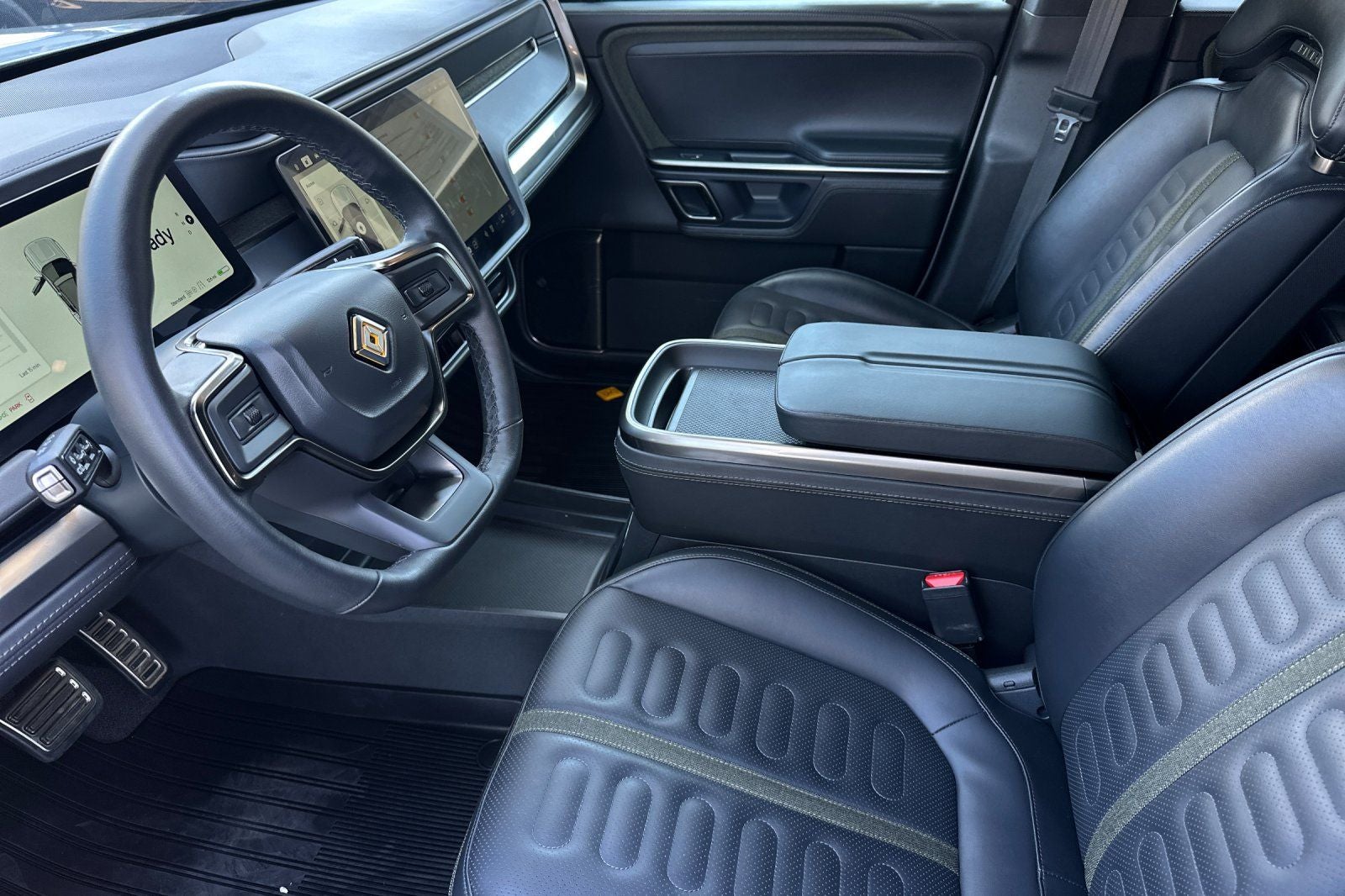 2024 Rivian R1S Adventure Dual Motor Large Pack
