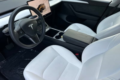 2025 Tesla Model Y Long Range