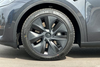 2025 Tesla Model Y Long Range