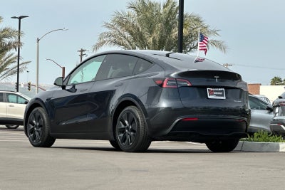 2025 Tesla Model Y Long Range