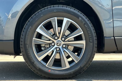 2023 Toyota Venza LE