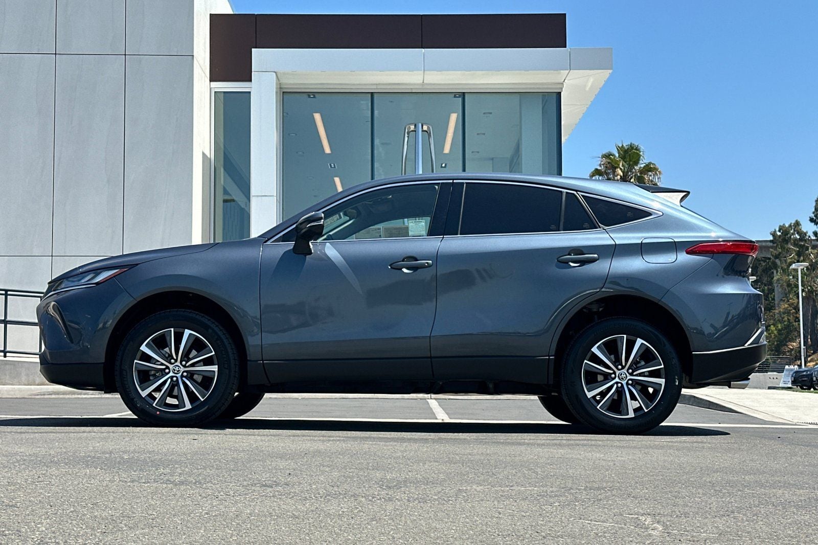 2023 Toyota Venza LE